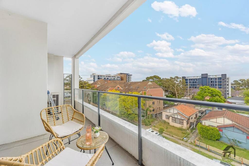 3bedroom Serenity In Homebush *
